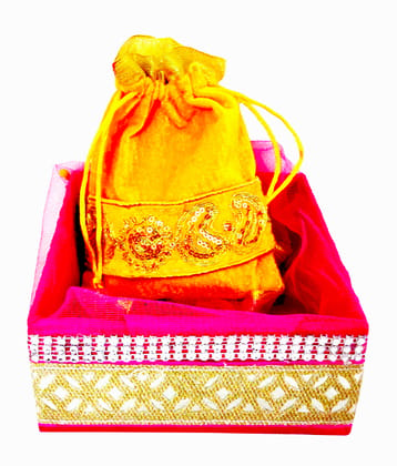 Omkar by R3 Inc. Royal Gift Basket & Shagun Potli Combo pack for Gifts Hampers | Fancy Gifting | Wedding Gifting|Shagun|Return Gift (Pack of 2 / Standard) Shagun Potli & Square Basket - Multi Color