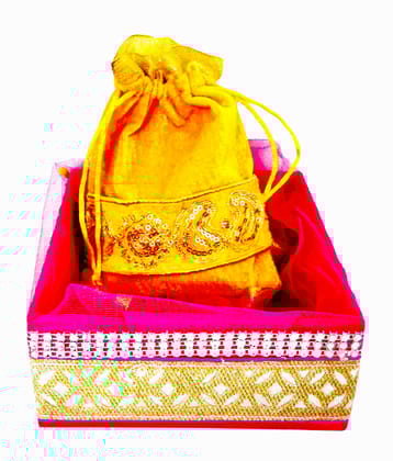 Omkar by R3 Inc. Royal Gift Basket & Shagun Potli Combo pack for Gifts Hampers | Fancy Gifting | Wedding Gifting|Shagun|Return Gift (Pack of 2 / Standard) Shagun Potli & Square Basket - Multi Color