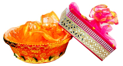 Omkar by R3 Inc. Royal Gift Basket for Gifts Hampers | Fancy Basket | Wedding Basket for gift | fruit Packing (Pack of 2 / Large) Square & Round Basket- Multi Color