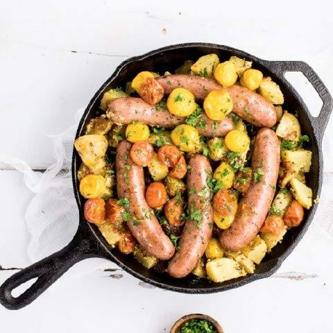 Mr. Butler Natural Pre-Seasoned Cast Iron Heavy Duty Skillet | Pan for Deep Fry | Induction & Oven Friendly Cookware | 10.25 Inch, 2 L Capacity, Black