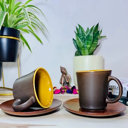 Homefrills Ceramic Hand Crafted Glossy Ceramic Tea/Coffee Cups Combo with Wooden Saucer (Brown) Suitable for Coffee, Tea, Juice, Cappuccino, etc. (150ml) Set of 2