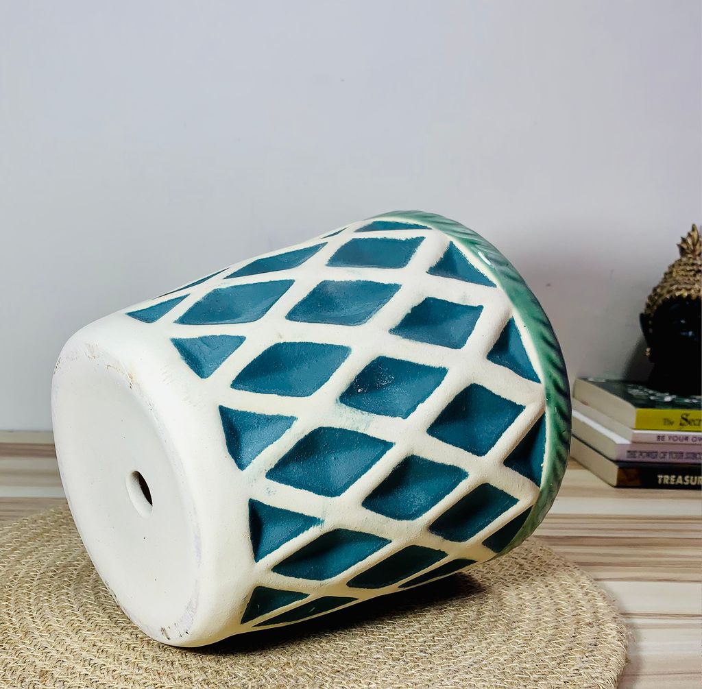 Homefrills Medium Matte Finish Green Stripped Design Ceramic planters Pot for Indoor & Outdoor Home, Garden, Office Decor,Balcony Planters Pot Gamla Size-17 * 17 cm