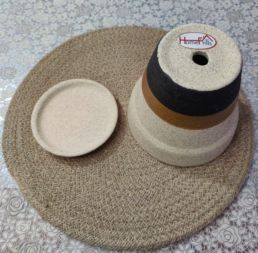 Homefrills Stylish Cream Colour with Black & Golden Strip Ceramic Planters Pot with Bottom Tray for Indoor Plants, Flower Pots, Succulent Pot, Planters for Home Decor, Home Garden Size-15 * 14 cm