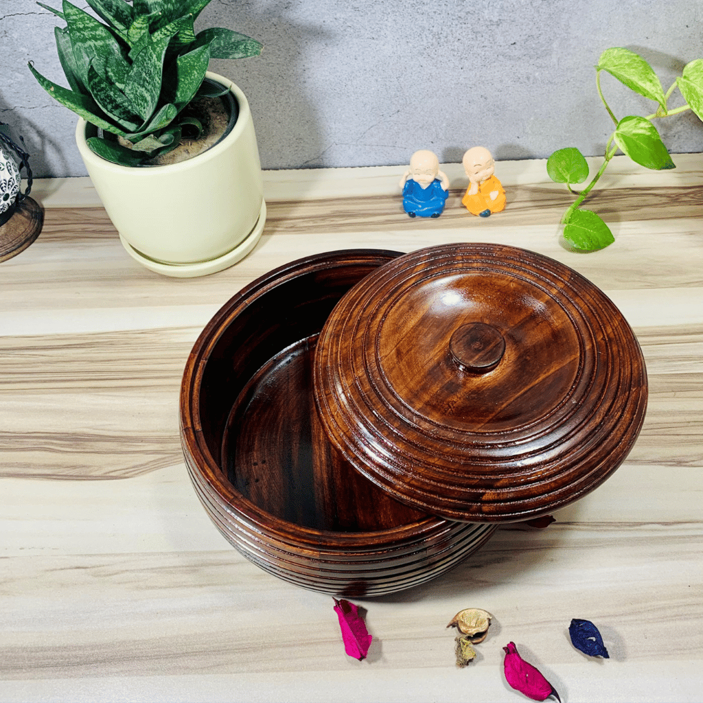 Homefrills Handicrafts Sheesham Wood Ring carved design Floral Chapati/Roti Box, Casserole,Wooden hotpot roti Box,chapati Holder, Hot Case Roti Server for Kitchen,Dinning Table Serveware Size-23*11 cm