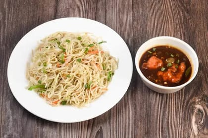 Chicken Noodles Combo __ Chicken Noodles,Chilli Paneer (3pieces)