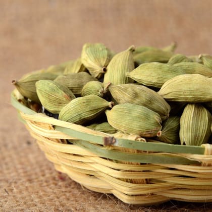 Premium Single Origin Alleppey Green Cardamom Whole (Premium 8 mm Extra Bold)/ – 100gm (in Glass JAR)