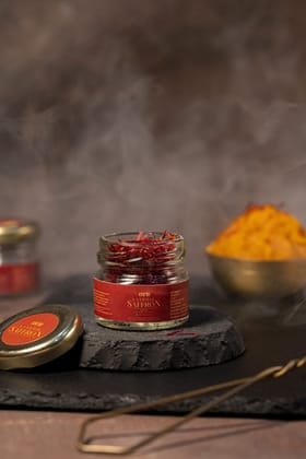 Curio Kashmir Saffron|Mongra|Kesar| Finest Grade | Long Strand | Vaccum Sealed | 1600 to 1800 Mtrs Above Sea Level | Finest Saffron in the World | Provenance- Pampore,Jammu & Kashmir 1g