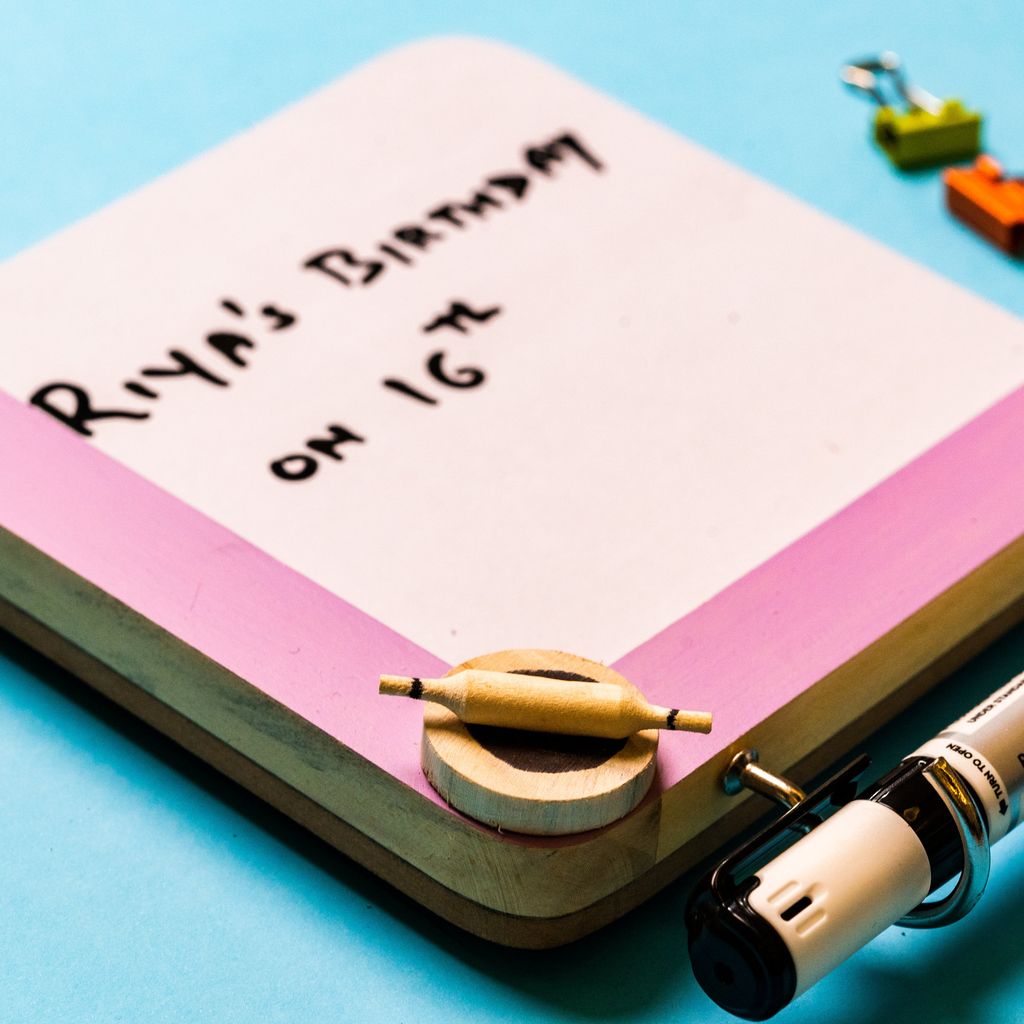 IVEI Wooden Fridge Magnets with Whiteboard and Hooks - Rolling Pin