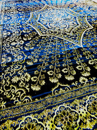Omkar by R3 Inc. Polyester Fancy easy to use Carpet (5x7 feet)
