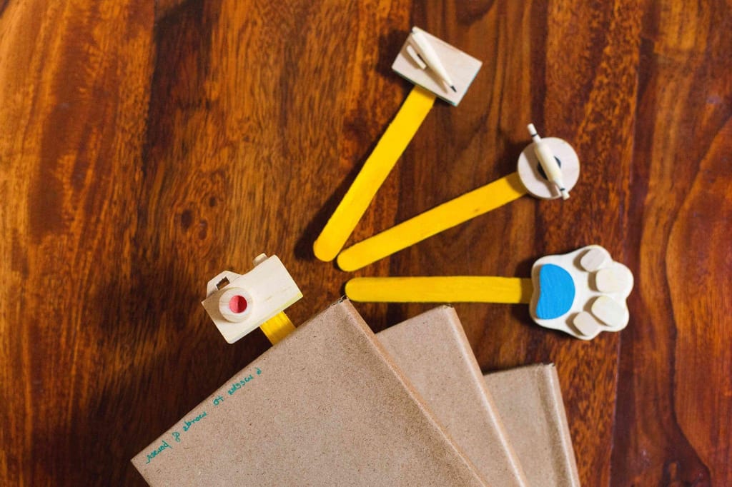 IVEI Wooden Miniature Bookmark - Set of 4