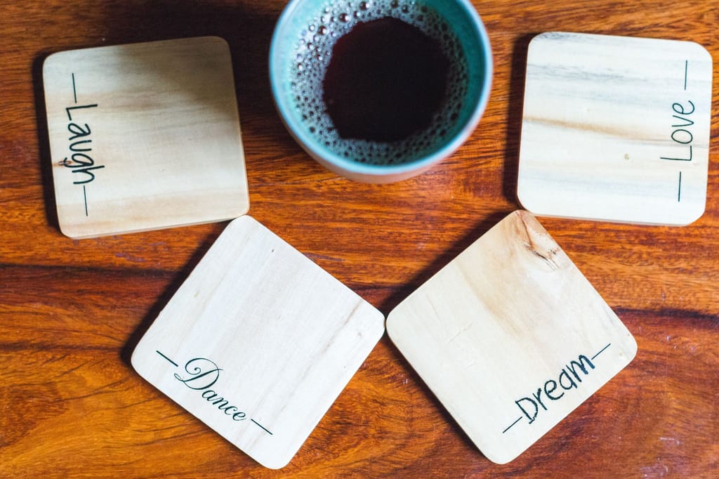 IVEI Screen Printed Motivational Wooden Coasters - Set of 4