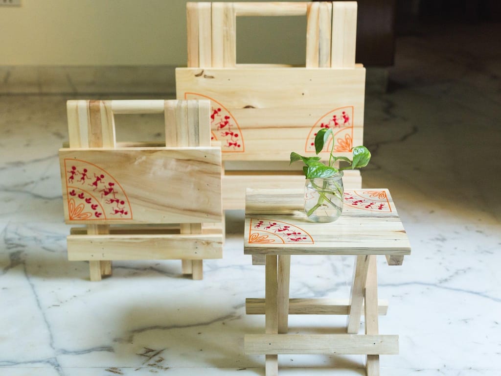 IVEI Warli Wooden Portable Folding Table