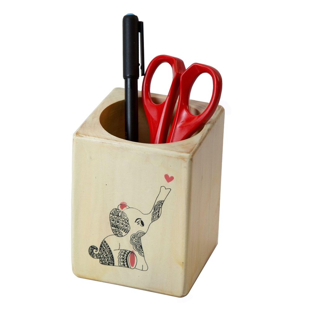 IVEI Wooden Cream Elephant Doodle Pen Stand