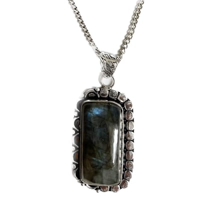 KITREE NATURAL LABRADORITE CRYSTAL STONE RECTANGLE PENDENT WITH CHAIN FOR UNISEX 5 CM APPROX. (COLOR GREY) (DESIGN 01)