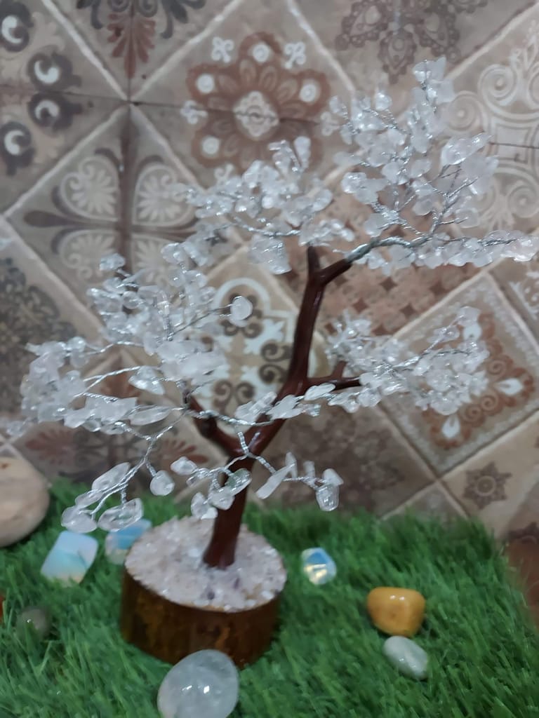 KITREE Energised Natural Clear Quartz Crystal Tree 300 Beads (Color White)