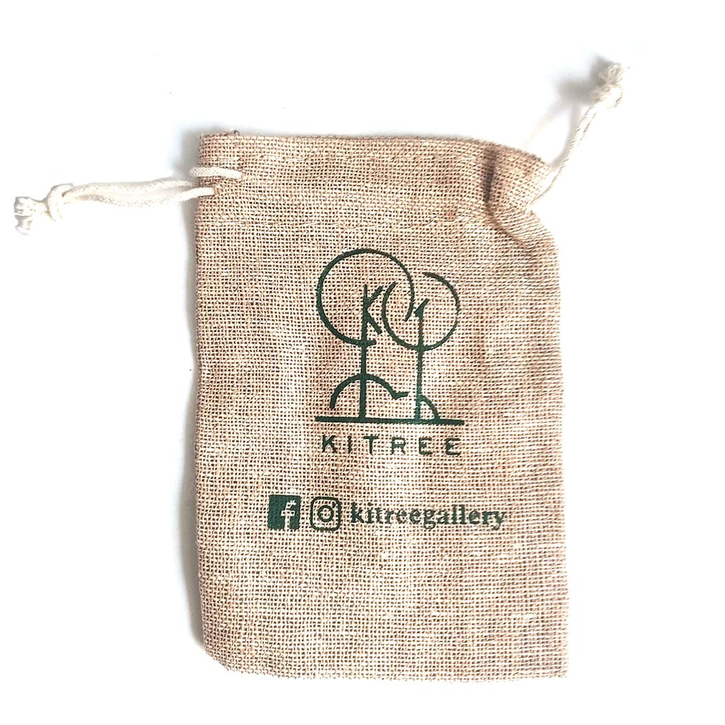 KITREE NATURAL LABRADORITE CRYSTAL STONE RECTANGLE PENDENT WITH CHAIN FOR UNISEX 5 CM APPROX. (COLOR GREY) (DESIGN 01)