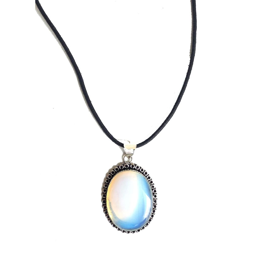KITREE NATURAL OPALITE CRYSTAL OVAL SHAPE PENDENT WITH BLACK THREAD FOR GIRLS AND WOMENS (COLOR OFF WHITE)