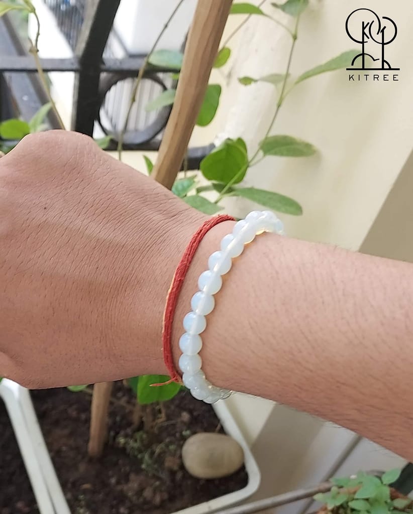KITREE NATURAL OPALITE CRYSTAL BRACELET 8MM ROUNDFOR UNISEX (COLOR OFF WHITE)
