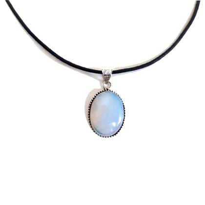 KITREE NATURAL OPALITE CRYSTAL OVAL SHAPE PENDENT WITH BLACK THREAD FOR GIRLS AND WOMENS (COLOR OFF WHITE)