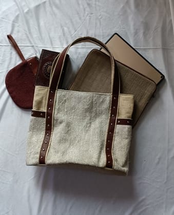 Handwoven Linen Cotton Hand Bag In Natural Colour