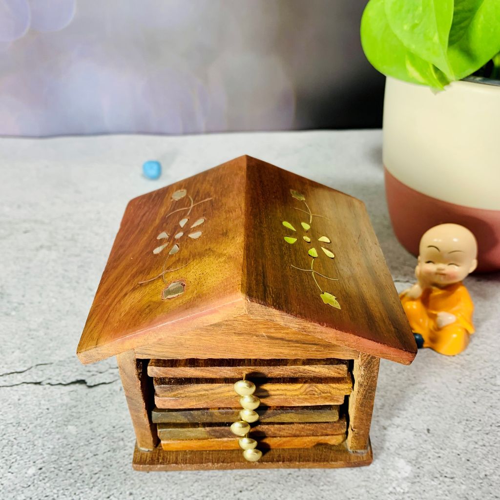 Homefrills Wooden Hut shape Coaster Set for Tea Cups Coffee Mugs Beer Cans Bar Tumblers and Water Glasses for Kitchen/Dining Table/Office/Restaurant  - Handmade Wooden Coasters - Set of 6