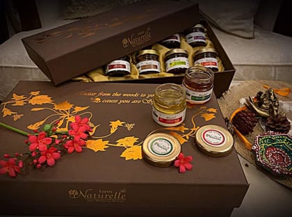 Farm Naturelle- Stunningly Beautiful Dark Brown colour diwali gift box 40gmx10 varieties of honey
