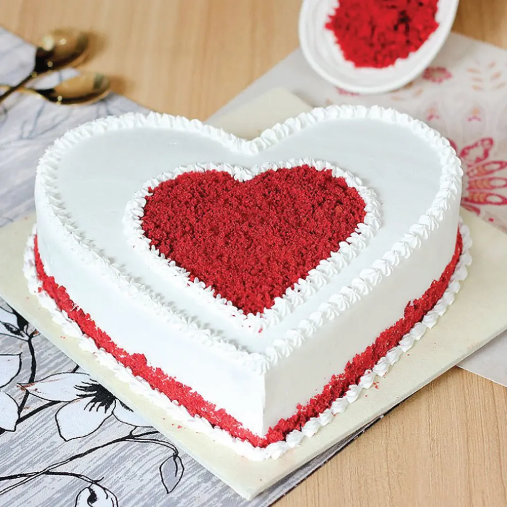 LOCK & KEY HEART CAKE-sgquangbinhtourist.com.vn