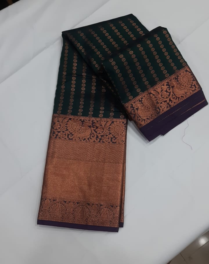 Woven, Solid/Plain Pure Silk Saree (Green)