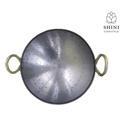 SHINI LIFESTYLE Heavy Base Iron Kadhai Deep Bottom Loha Kadai HAMMERED Kitchen Karahi 2.5L Kadhai 28 cm diameter 2.5 L capacity