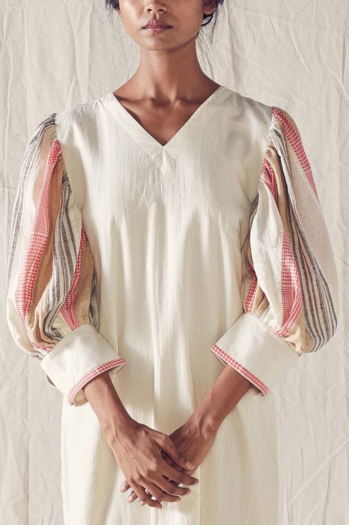 Maxi Trapeze Dress In Off White Cotton Khadi Mulmul