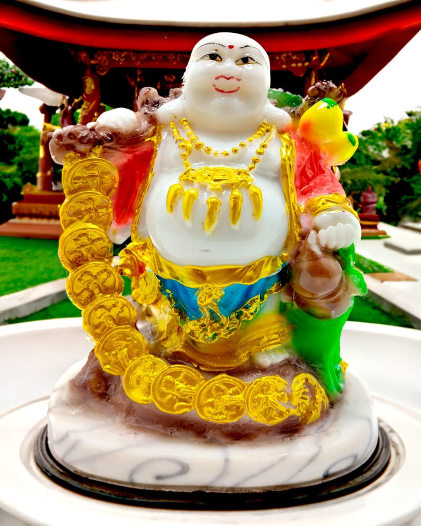 ZURU BUNCH 17cm Resin Joyful Prosperity Buddha Idol with Lucky Coin for Happiness and Abundance - Feng Shui Home Decor and Good Luck Charm (Pack of 1)