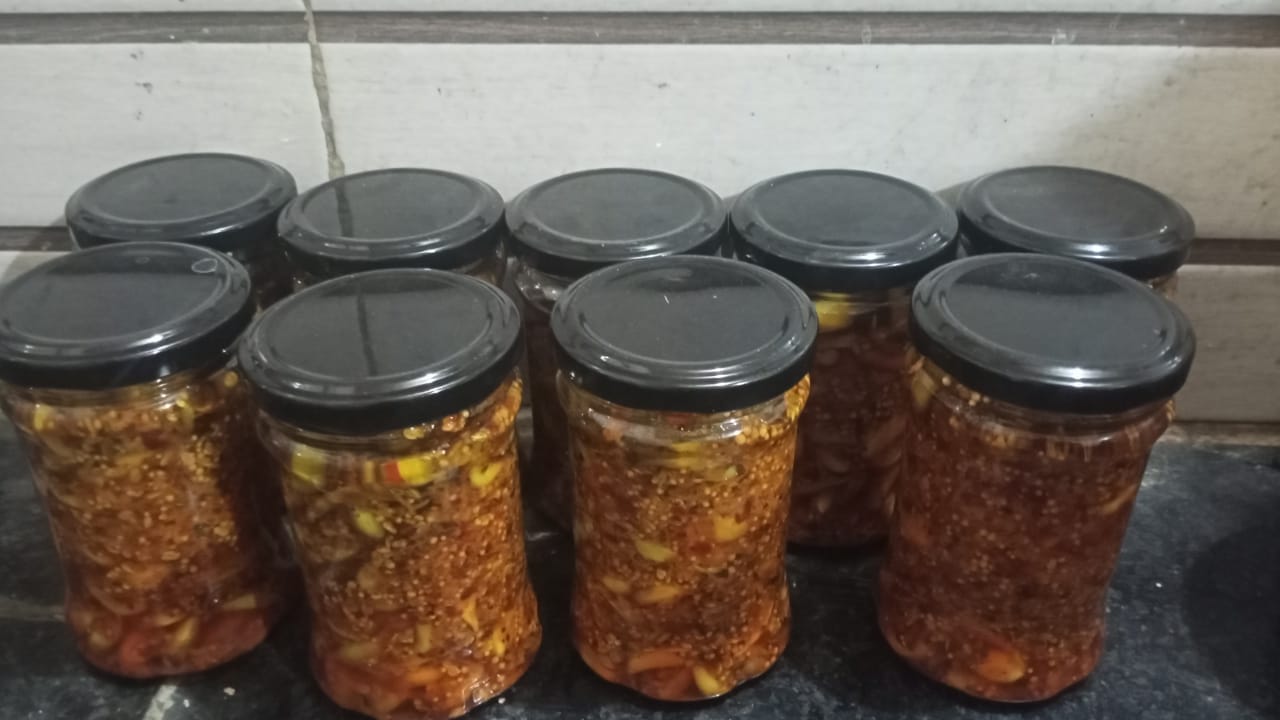 Garlic Pickle