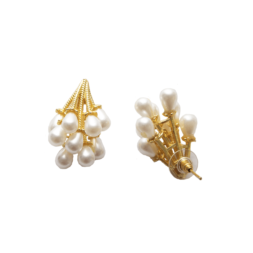 Ear stud|| pearl earrig ||| golden plated || for girls and woaman || party wear
