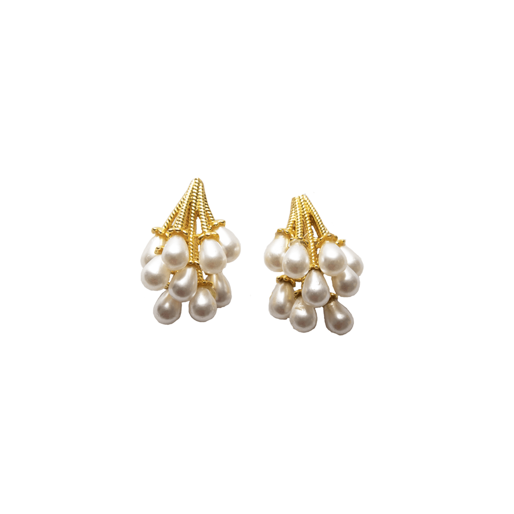 Ear stud|| pearl earrig ||| golden plated || for girls and woaman || party wear
