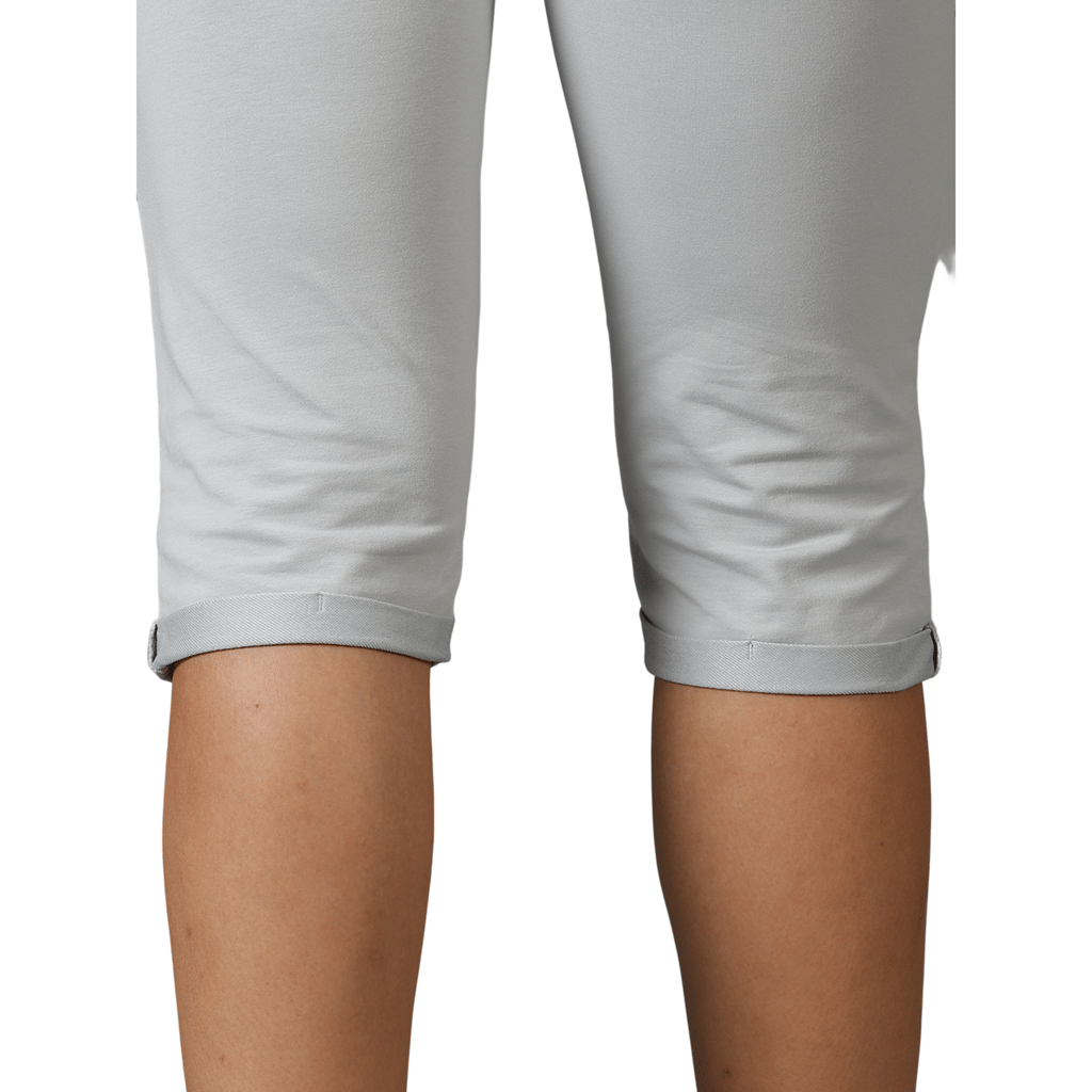 DOMIN8 Women's Elastic waist Regular fit Capri pants with side pockets.