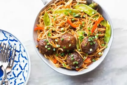 Veg Noodles Combo __ Veg Noodles,Chilli Potato