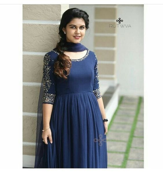 Women's Cotton Floral Print Embroidered dark Blue Stylish Kurti/Kurta Set with Pant & Dupatta