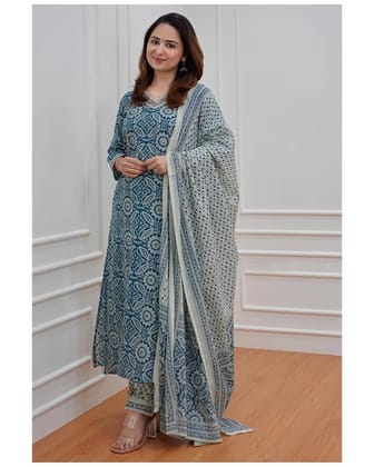 Women Viscose Rayon Kurta, Pant And Dupatta Set