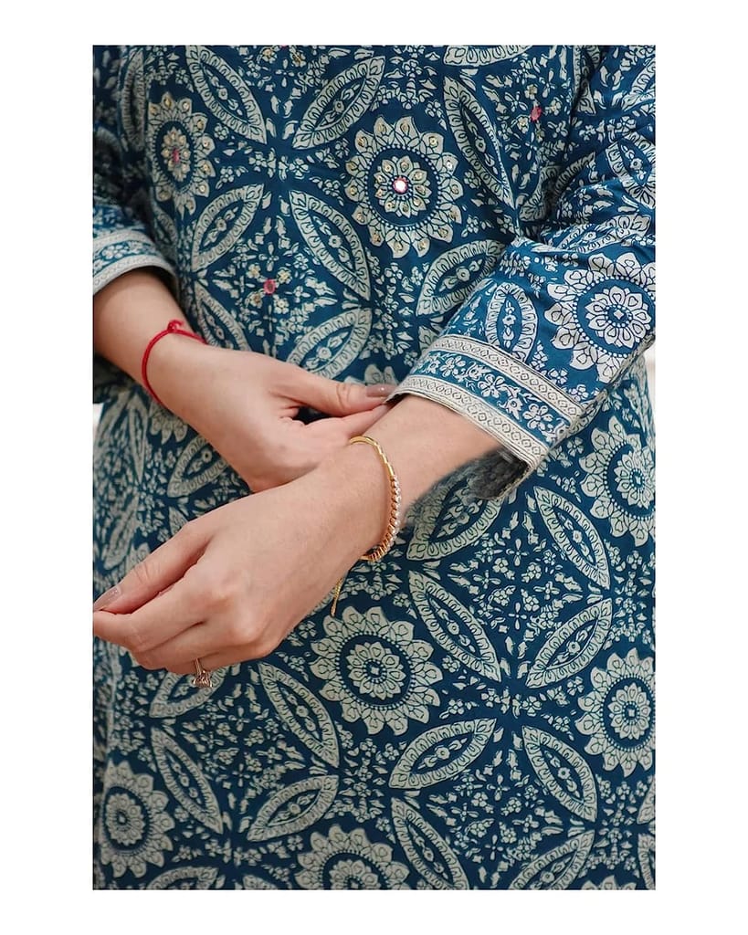 Women Viscose Rayon Kurta, Pant And Dupatta Set