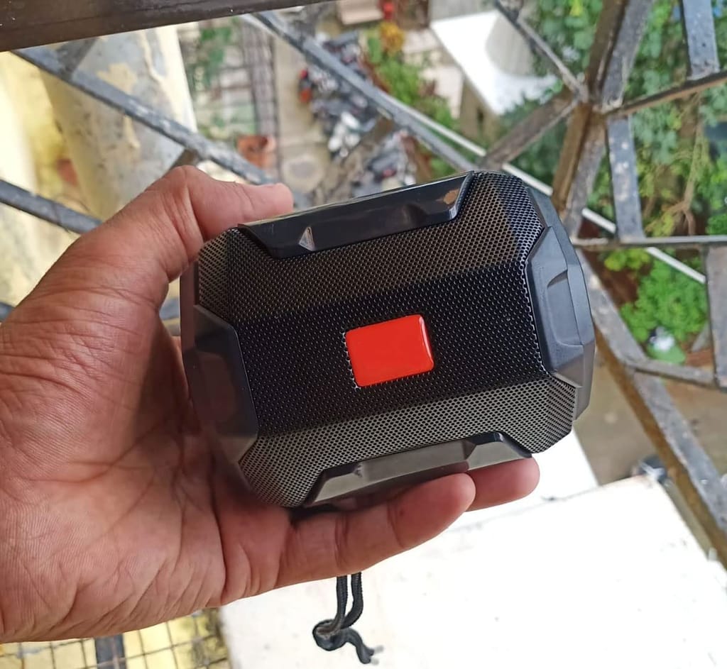 G2L TG-162 100% Wireless Bluetooth Speaker with SD Card Support for All Device.