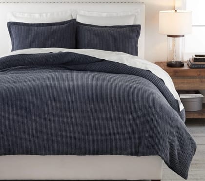 Cotton Flora Cover Set-White Blue 1 Bedsheet 275 X 275 , 2 Pillow Covers 46 X 69 cms.