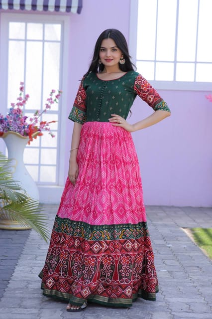 white christmas dresses Red Silk Patola Suit Set main image 0