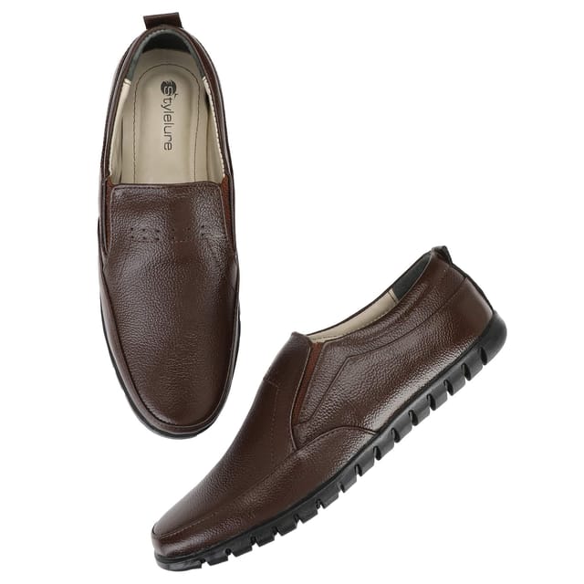 Fashion world hotsell mens shoes