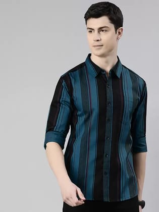 Men Slim Fit Geometric Print Spread Collar Casual Shirt