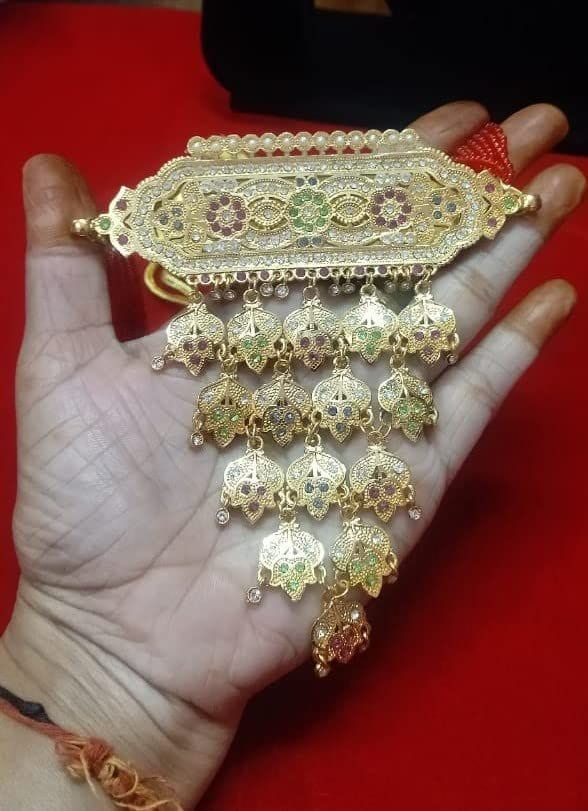 Sparkling Antique Design Rajputi Aad/Necklace with Beads & Multiple Rhinestones_01