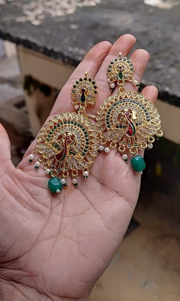 Sparkling Rajputi Jadau Necklace/Aad in Antiqe (Peacock) Design with Multiple Rhinestones