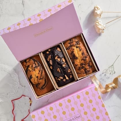 Assorted Tea Cake Box __ Blueberry Tea Cake Small,Chocolate Walnut Tea Cake Small,Vanilla Chocochip Tea Cake Small,Gift Box (Pink)