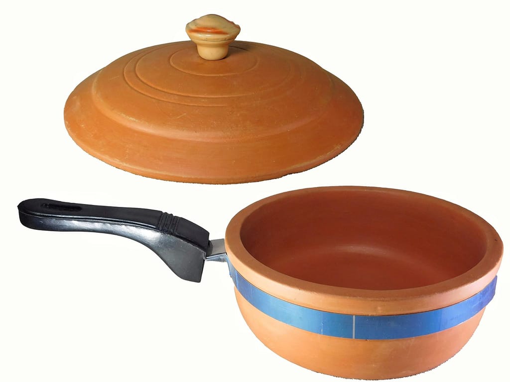 KSI Terracotta Clay Frypan with Lid and Clay Tawa with Wooden Palta Spatula Combo for Kitchen