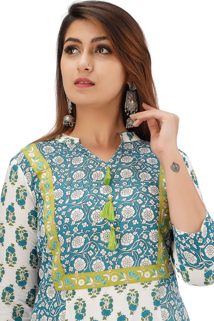 JAIPURETHNICWEAVES Women's Cotton Cambric Embroidered Straight Kurta