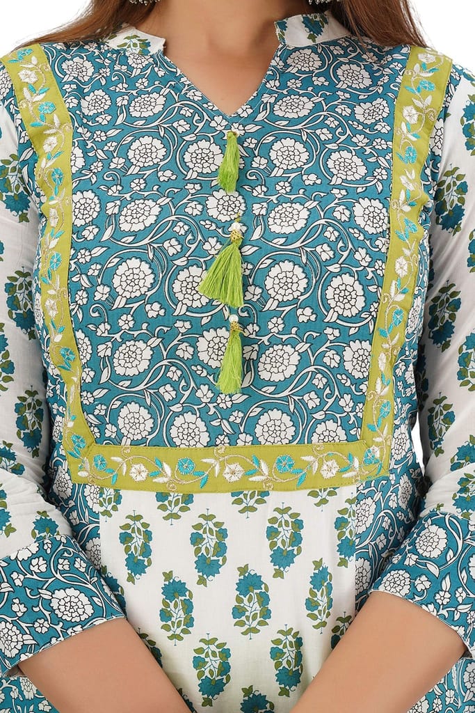 JAIPURETHNICWEAVES Women's Cotton Cambric Embroidered Straight Kurta